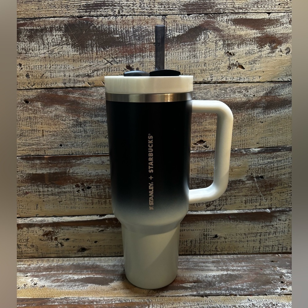 Stanley X Starbucks Thailand Gradient Monochrome 40oz Tumbler